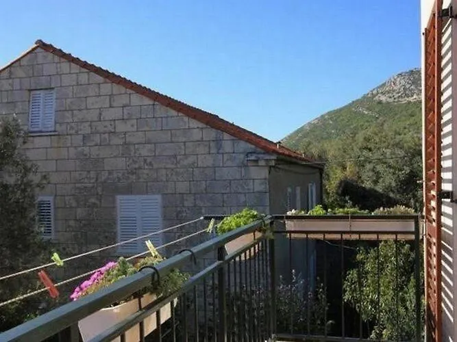 Ro - Ela - With Balcony And Sea View - A2 Brsečine